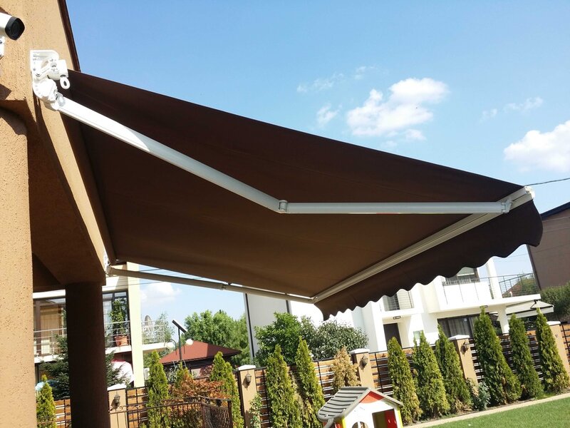 Copertine retractabile, marchize si pergole din lemn – montaj profesional
